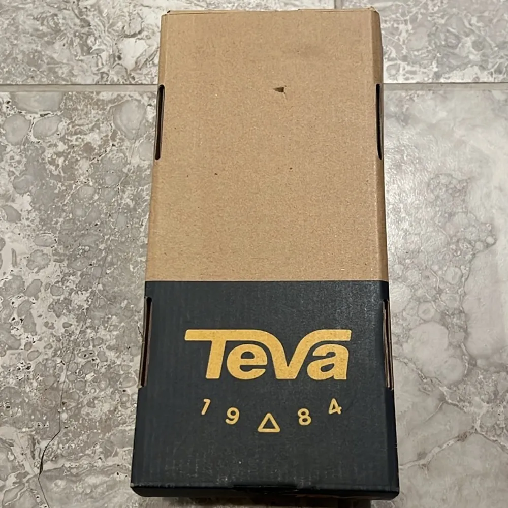Teva Original Universal Outdoor Sandals, Size 10 New in Box - Image 8