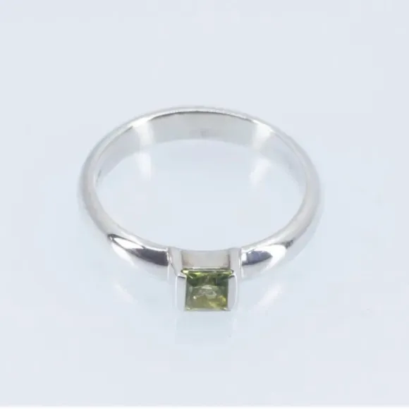 Tiffany & Co. Peridot Sterling Silver Stackable Ring | Vintage 2004 | Size 5.5 - Image 5