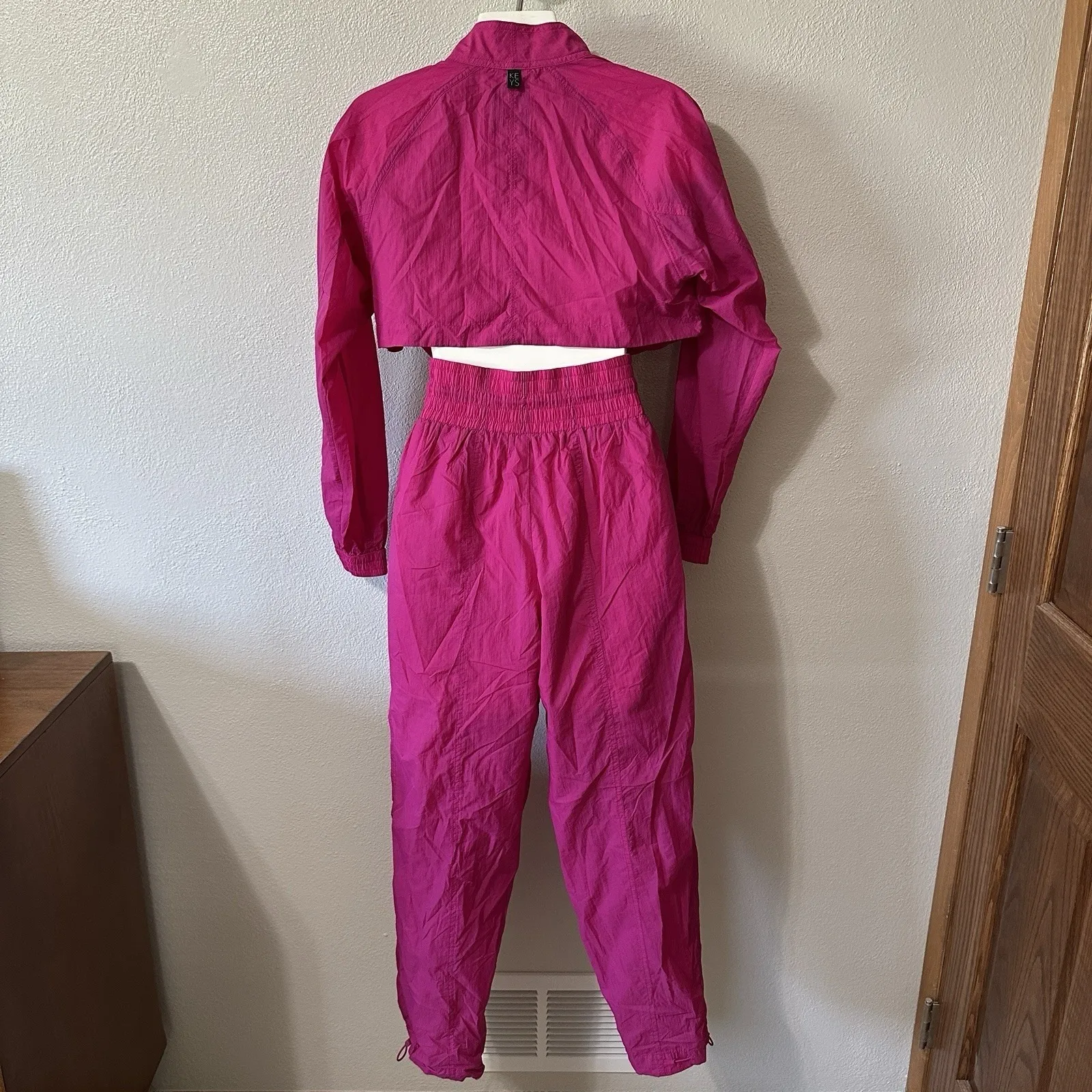 Athleta x Alicia Keys Sz 0 Hot Pink Nylon Utility Jumpsuit Open Back Long Sleeve - Image 7
