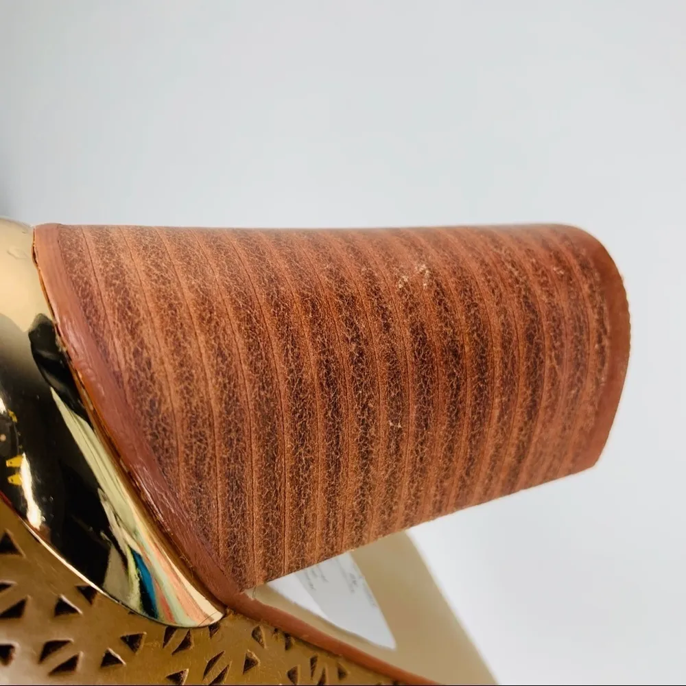 Very Volatile Beige High Heels Boots Size 6 - Image 10