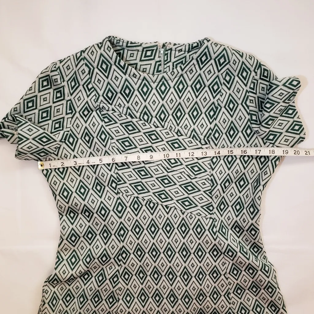 Vintage green & white geometric diamond print mod dress (see measurements) Size L - Image 11