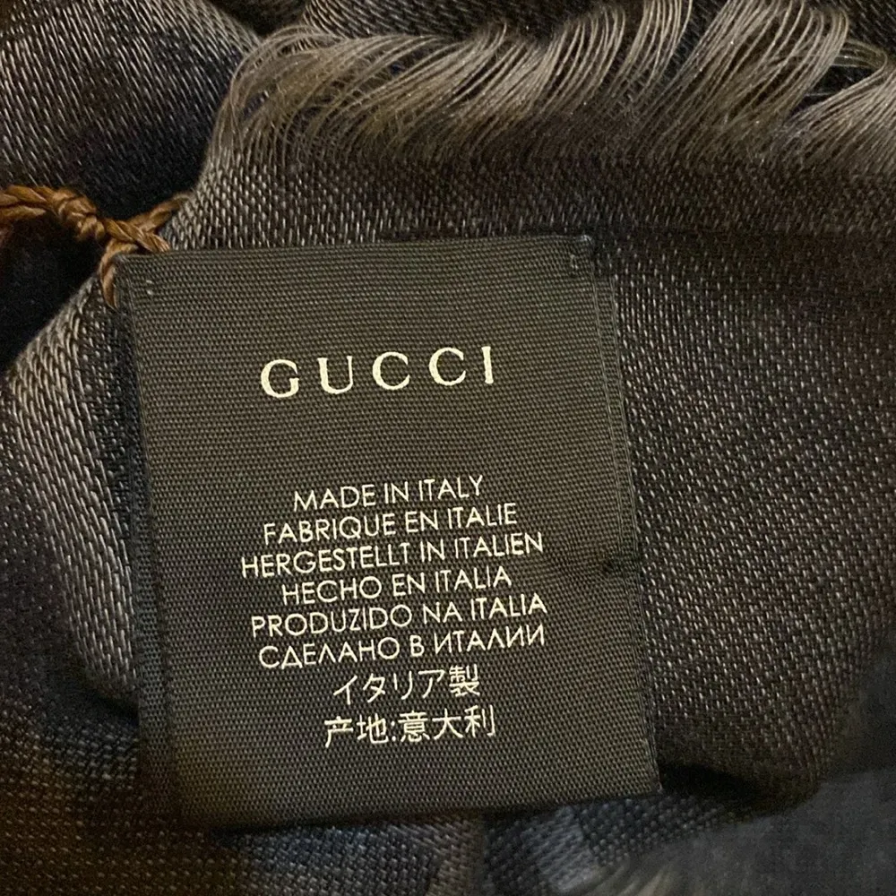 Gucci Shawl Surviee 140X140 80% wool 20% silk Scarf - Image 5