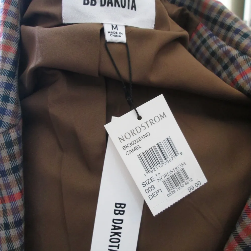NWT BB Dakota Plaid Camel Blazer - Size Medium - Image 7