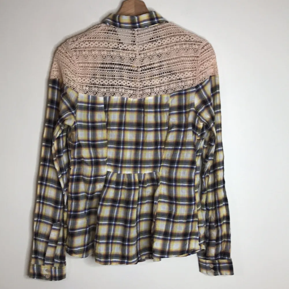 Free people ladies flannel plaid long sleeve button up shirt with crochet - Image 10
