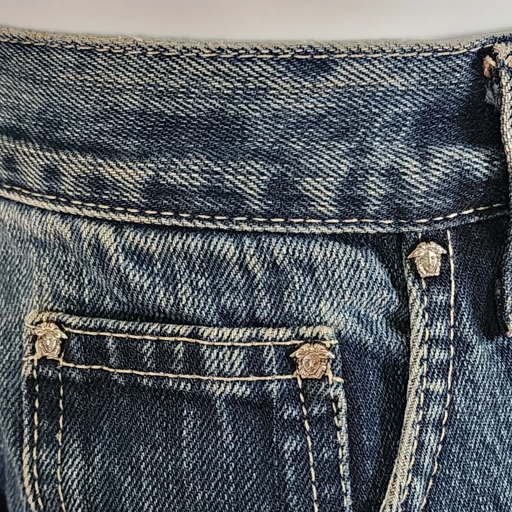Vintage Versace Jeans Couture 90s High Rise Tapered Medusa Head Jeans Size 34 - Image 6
