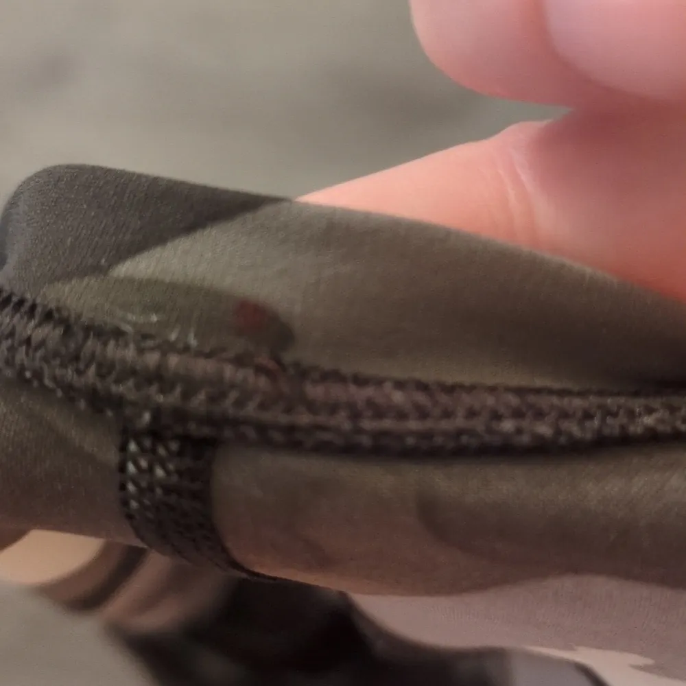 Lululemon UVP Run Short SleeveHeritage 365 Camo Crispin Green Multi size 12/14? - Image 9