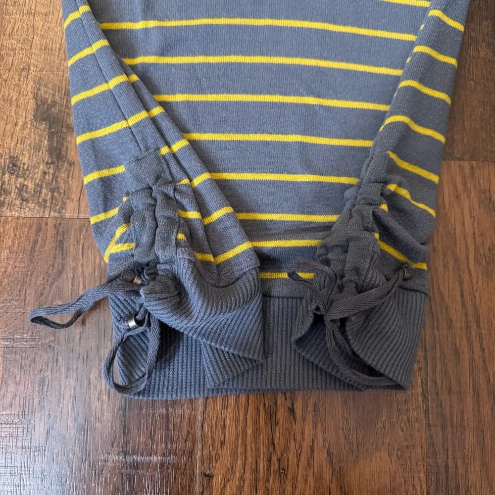 PURE REBEL ruched V - Image 5