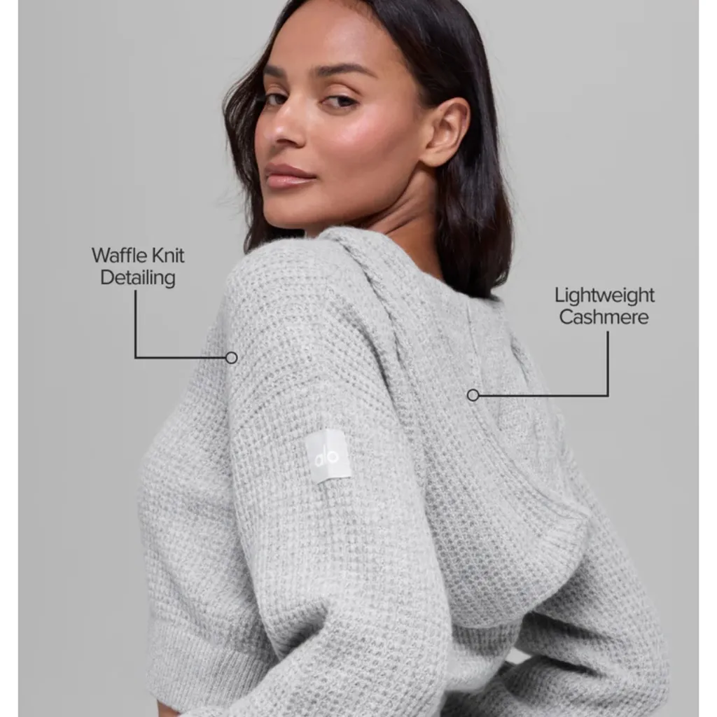 ALO Yoga cashmere plush waffle full zip hoodie  color athletic heather - Image 4