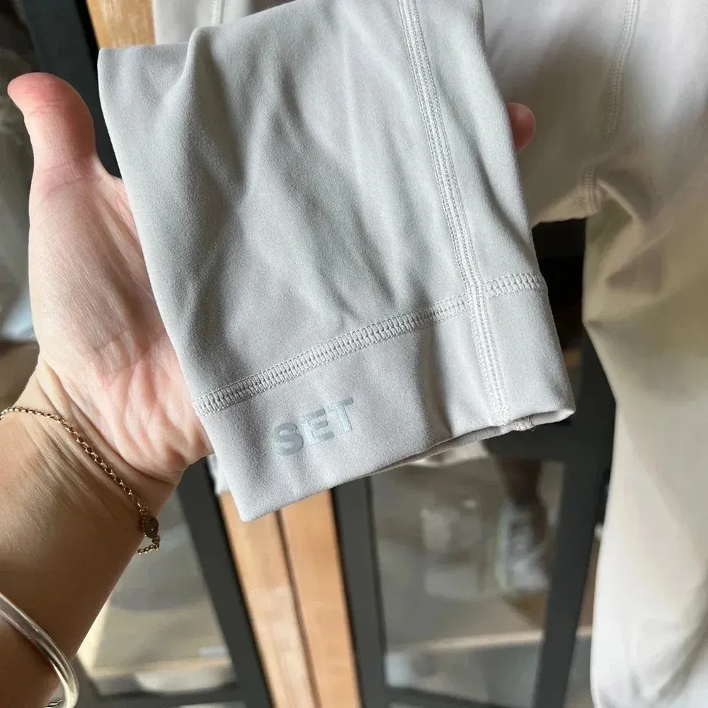 SET ACTIVE sportbody leggings high waisted bone pockets cream beige oat milk - Image 5