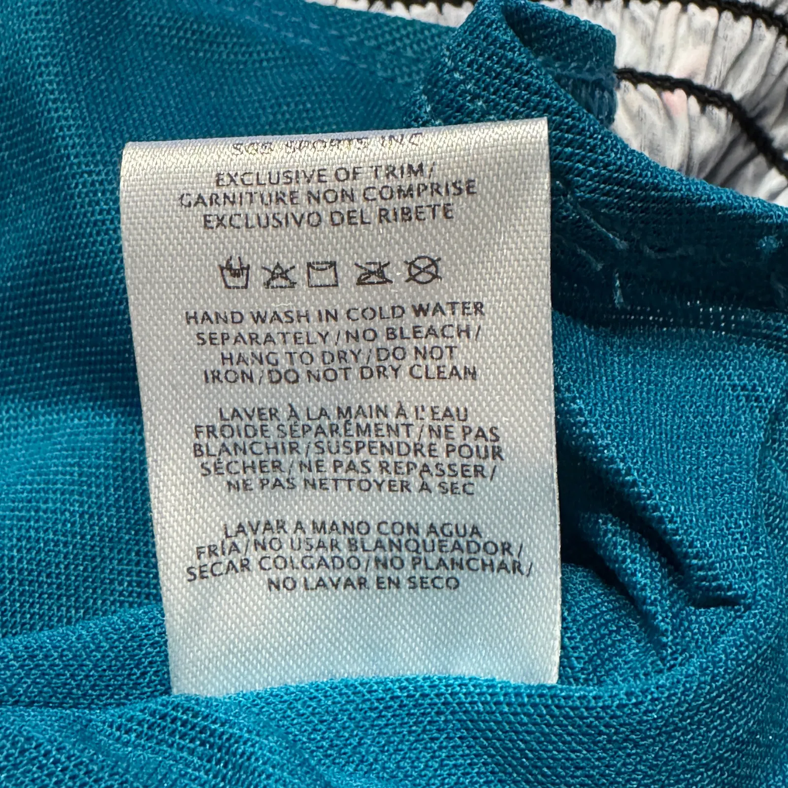 Body Glove Small Elora Bikini Swim Top Smocked Bandeau Lined Bra Floral Abloom - Image 7