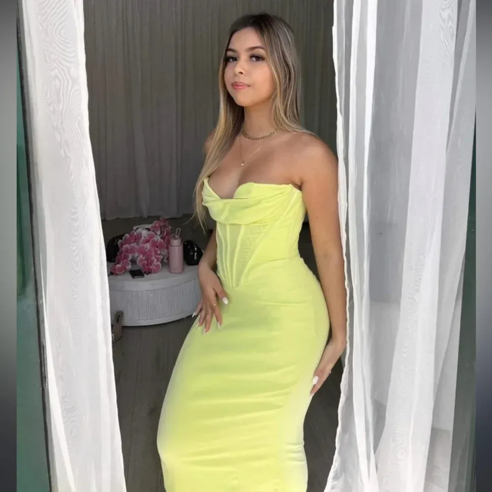 House of CB Lucila Neon‎ Strapless Corset Midi Dress Size XS NWOT - Image 3