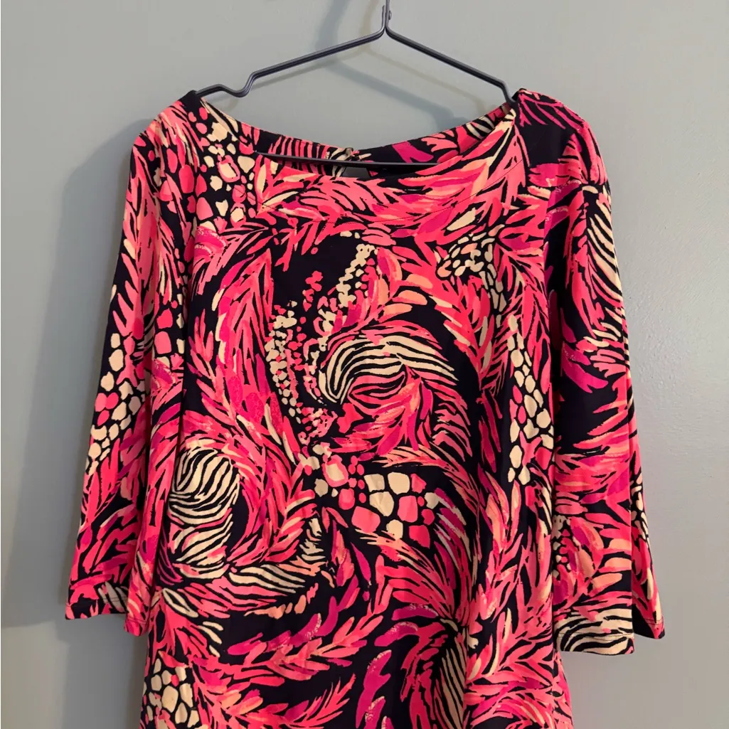 gorgeous Lily Pulitzer navy and pink blouse size medium - Image 2