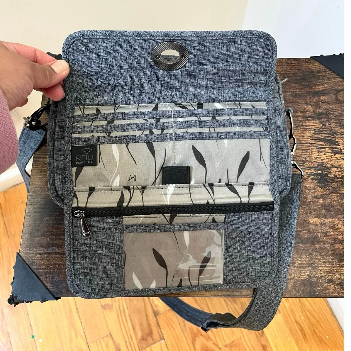 Lug Switch RFID Convertible Crossbody Bag Quilted Gray Heather - Image 6