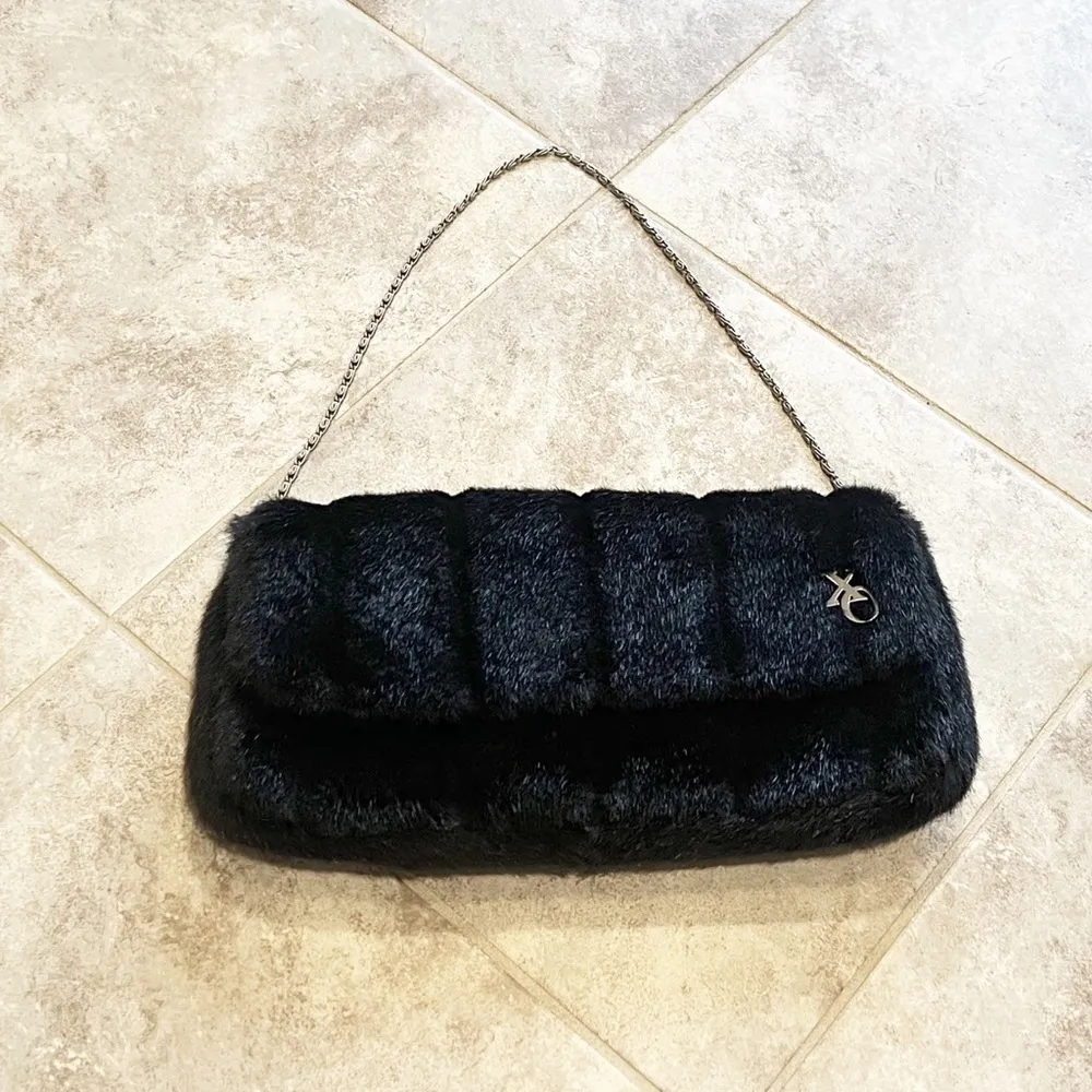 XOXO faux fur vintage 90’s small black handbag purse clutch - Image 2