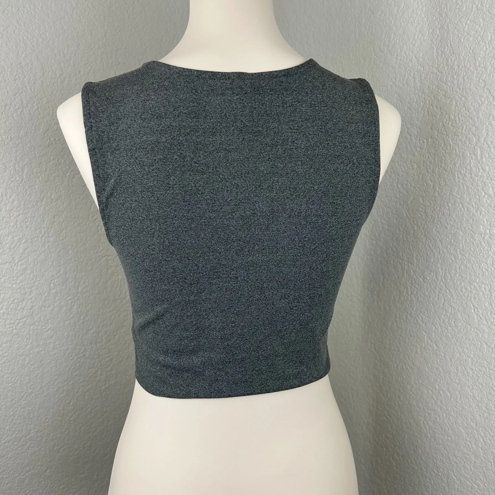 Yogalicious Pure Cloud Nicki Muscle Cropped Tank Top Stretch Black Women's M - Image 4