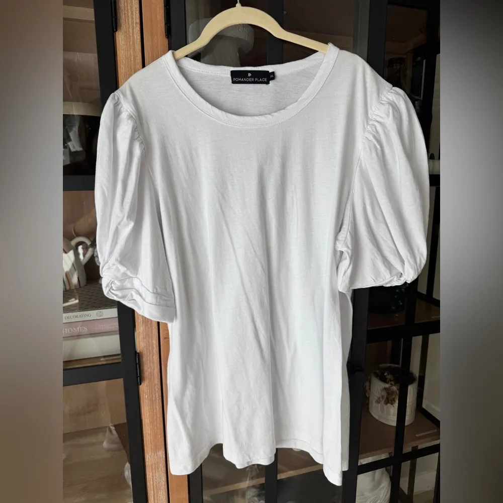 Pomander Place Tuckernuck top White Vesty Puff Short Sleeve Crewneck cotton tee - Image 3