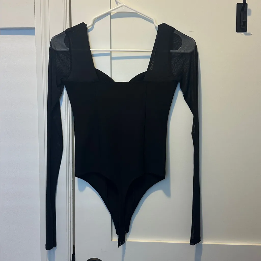 Abercrombie bodysuit (Never worn) - Image 4
