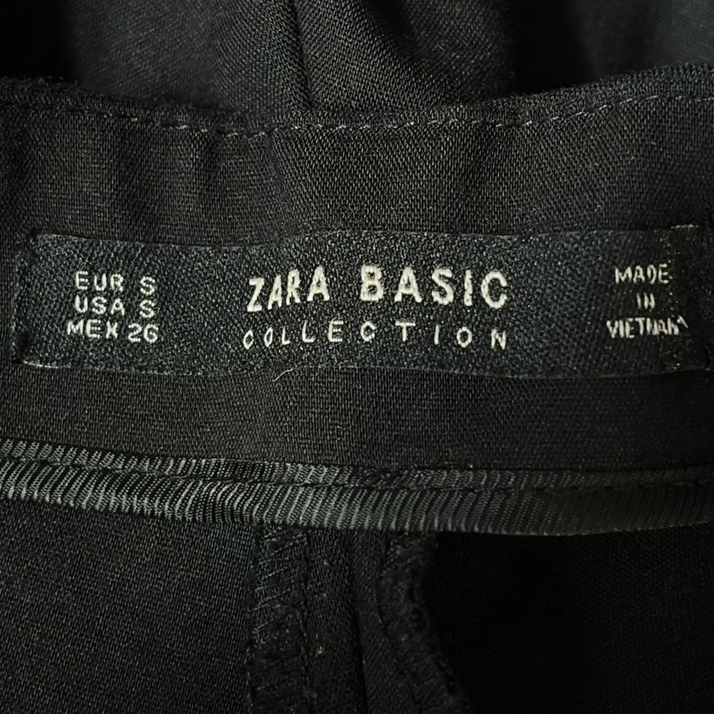 Zara High Rise Tapered Cropped Ankle Dress Pants Black Size Small - Image 3