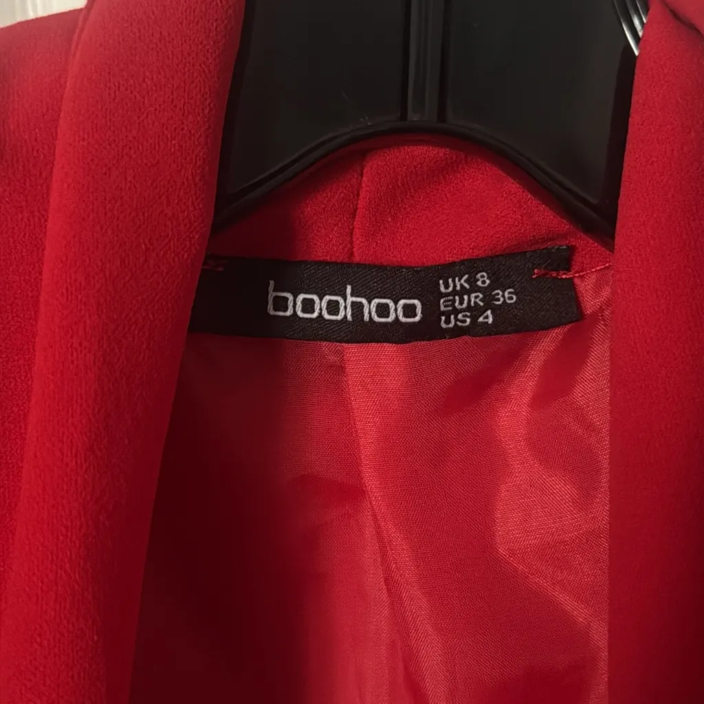 Boohoo Vibrant Red Women's Blazer drapery oversized size 4 - Image 2