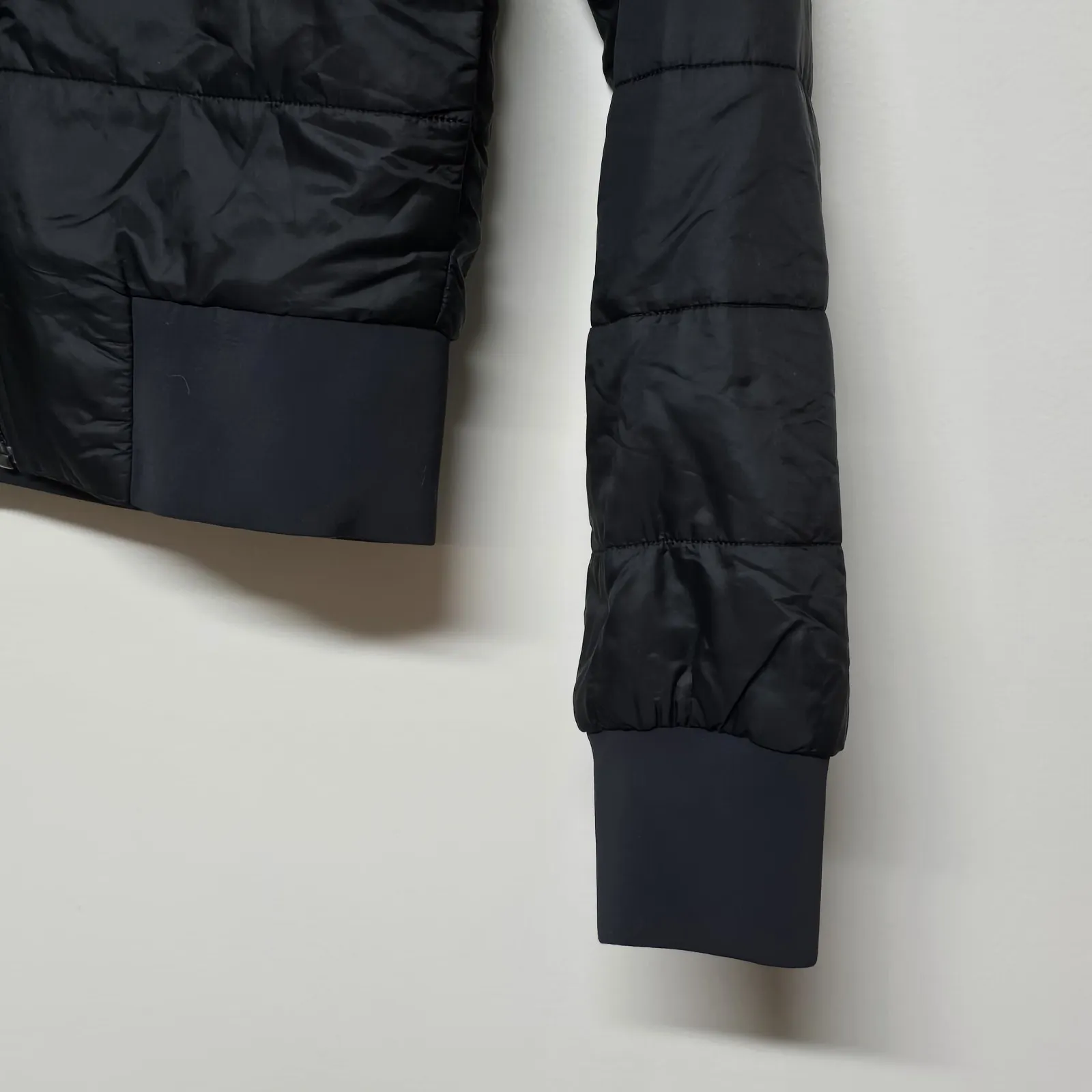 Lululemon Womens Reversible Non Stop Quilted Bomber‎ Jacket Black Sz 2 - Image 3