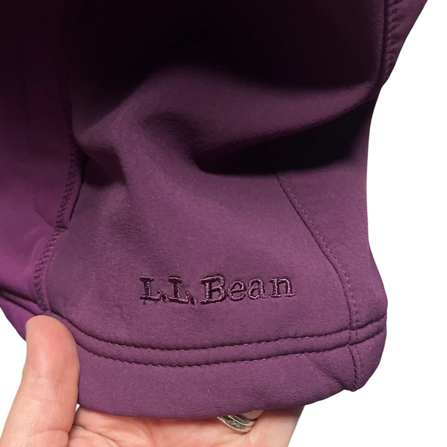 L.L. Bean Women's Softshell Fleece Lined Vest Plum‎ Purple Size Large EUC - Image 6