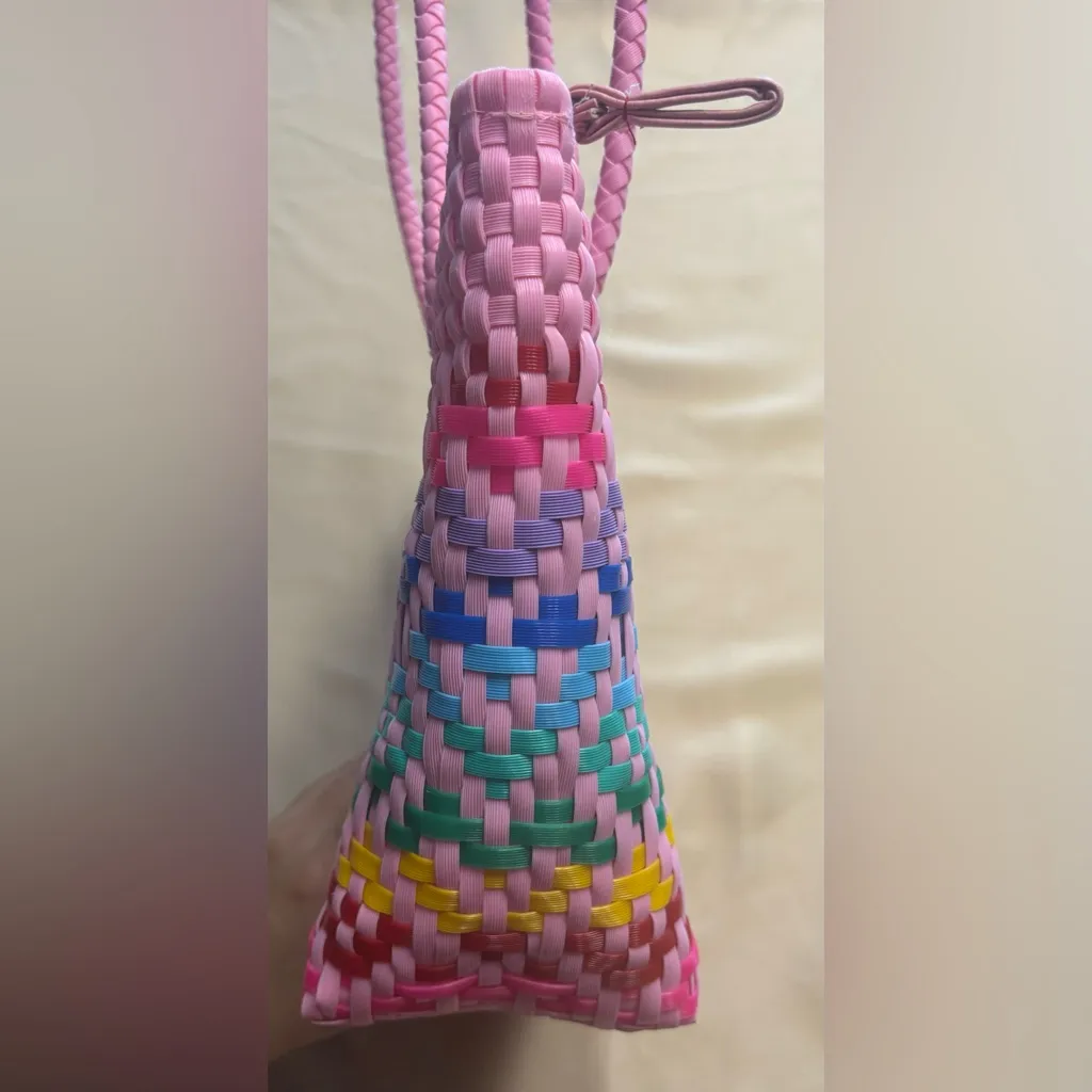 Woven Beach Basket Tote Bag Colorful Plastic Weave Pink Rainbow Zipper - Image 8