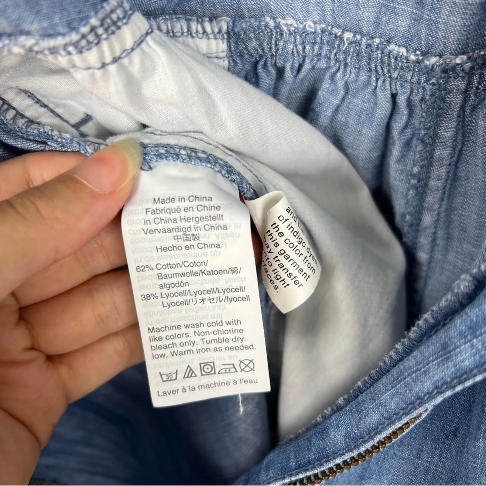 Madewell Chambray Denim Button-Wrap Romper 0/XS Retro - Image 4