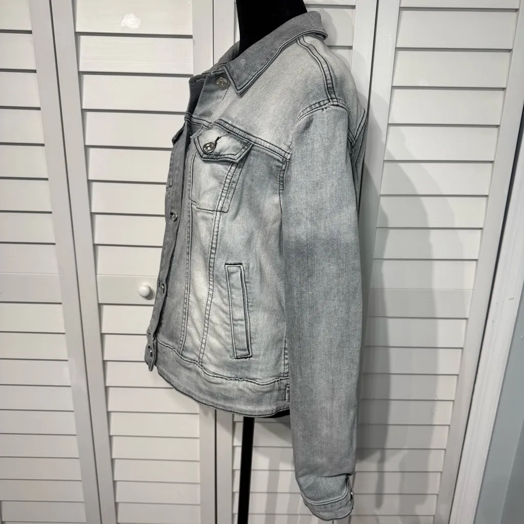 LuLaRoe Charcoal Cropped Jean Jacket Women’s Large - Image 4