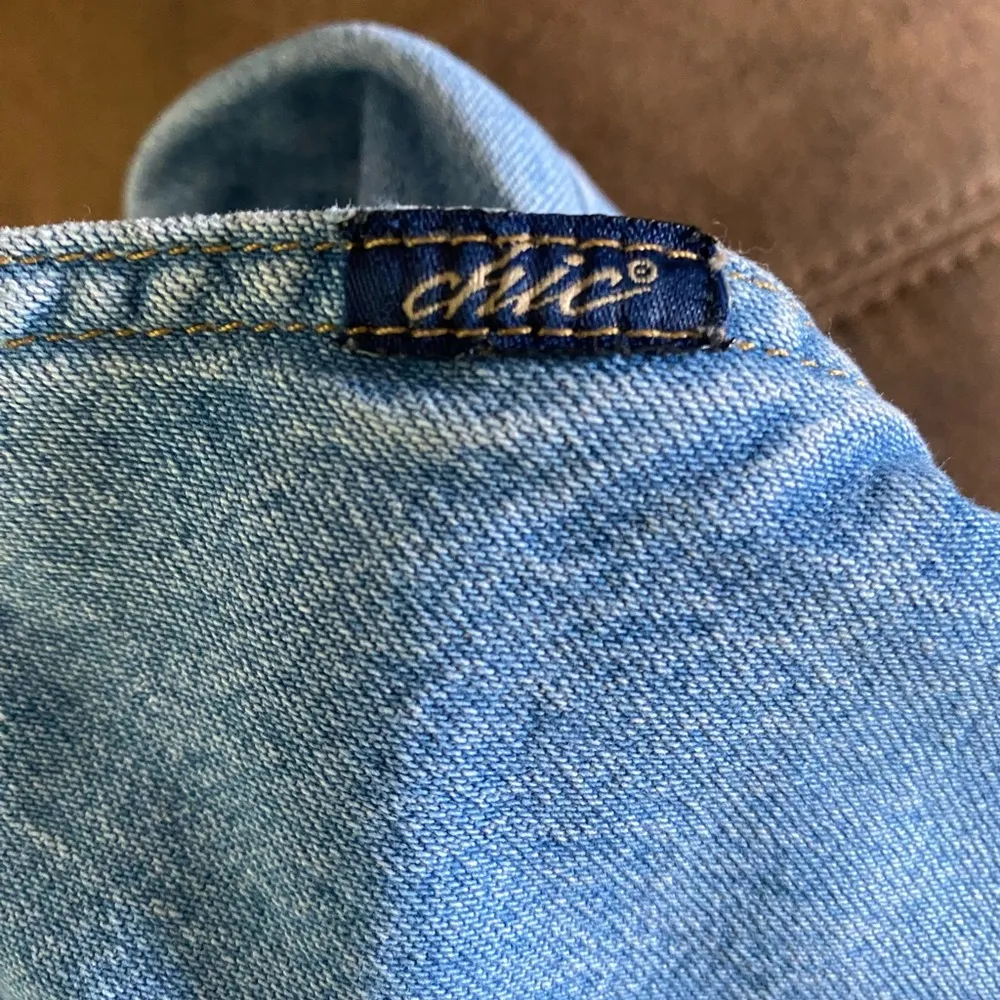 Chic jean shorts - Image 2