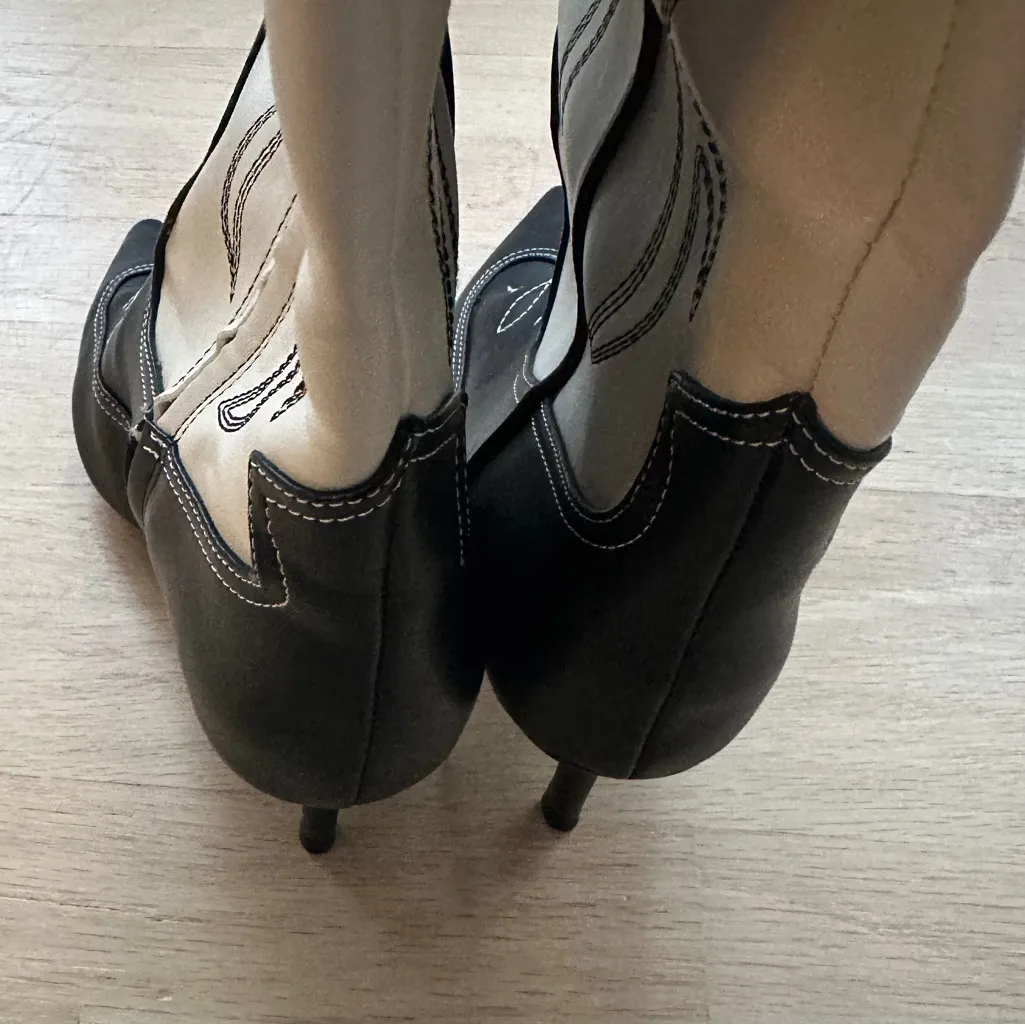 INC Hayleigh Vegan Leather Knee - Image 7