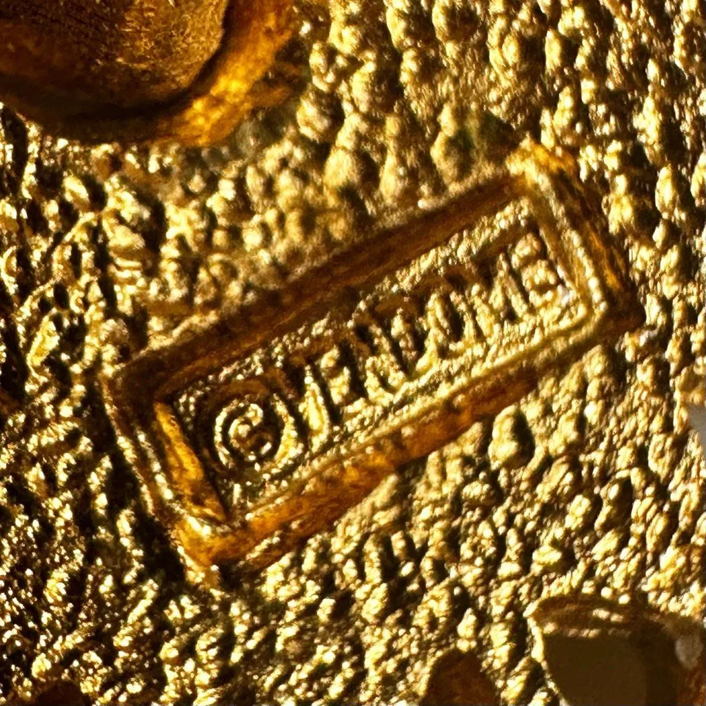 Vendome Vintage Gold Tone Filigree Floral Clip - Image 5