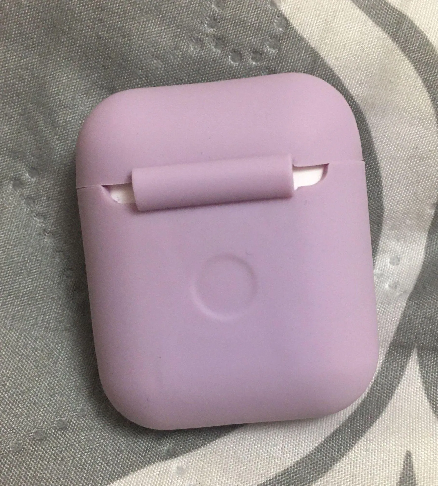 Apple AirPods - Image 3