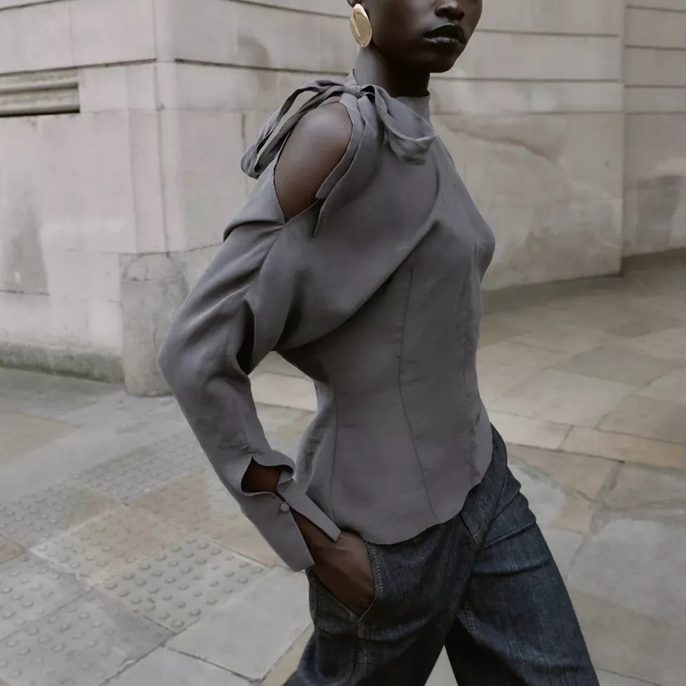 Zara NWT gray cinched waist asymmetrical bow tie cold shouldering sleeve blouse - Image 4