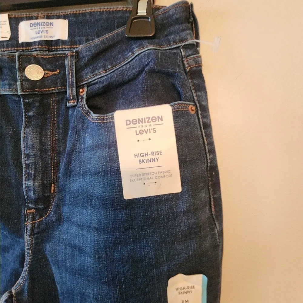 DENIZEN from Levi's Women's High-Rise Skinny Jeans Size 2 M - Image 4