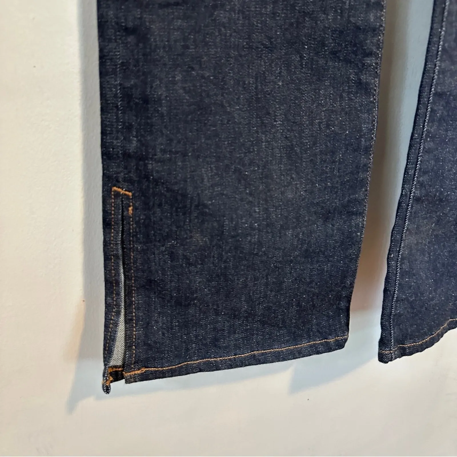 Madewell Pull On Flare Jeans Slit-Hem Edition NEW 26 - Image 4