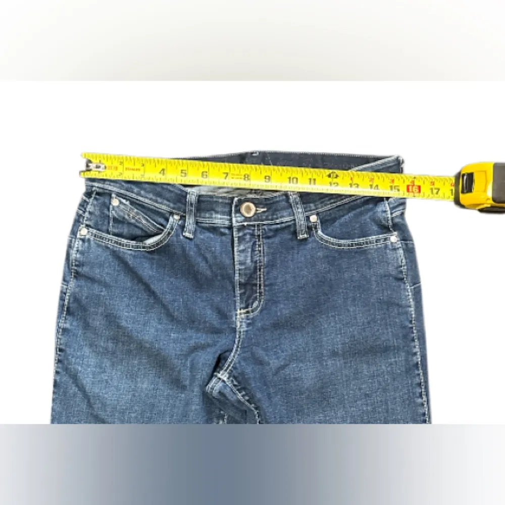 Wrangler Flare & Wide Leg Jeans in Classic Blue - Image 6