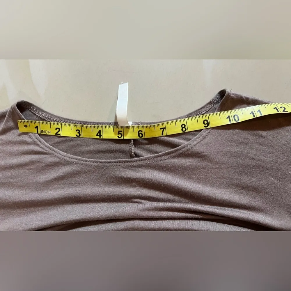 Isaac Liev Batwing SleeveT - Image 14