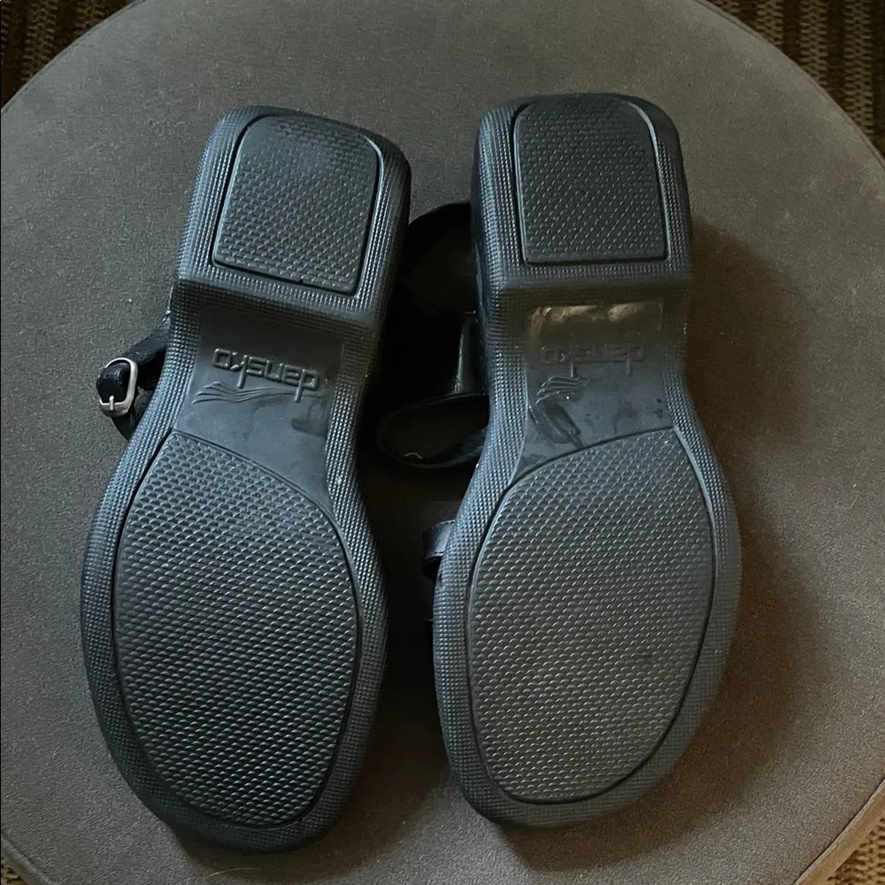 Dansko Women’s EUR 39 US 8.5/9 Women’s Black Leather Wedge Sandals - Image 6
