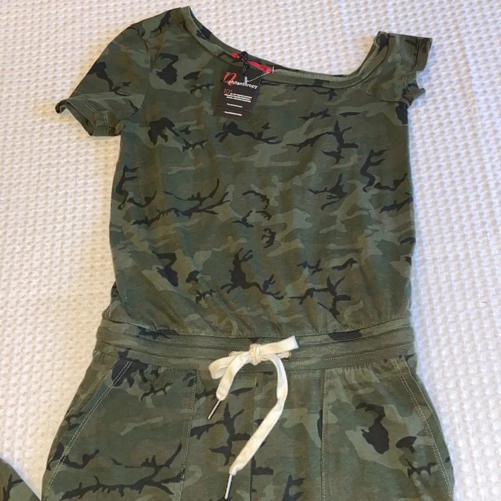 NEW! n:PHILANTHROPY Size XS Britton One-Shoulder Jumpsuit Green Black Camouflage - Image 5