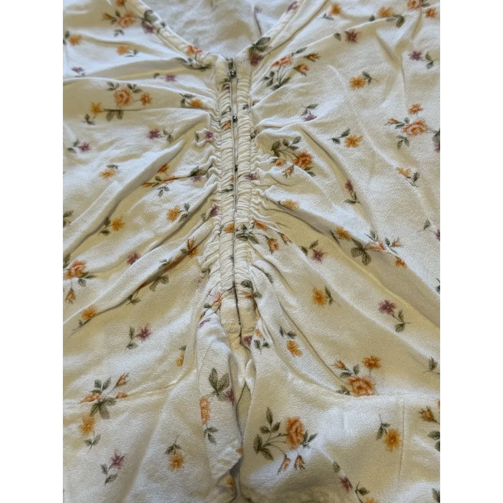 American Eagle Shirt Womens Medium White Short Sleeve V Neck‎ Hook & Eye Closure - Image 7