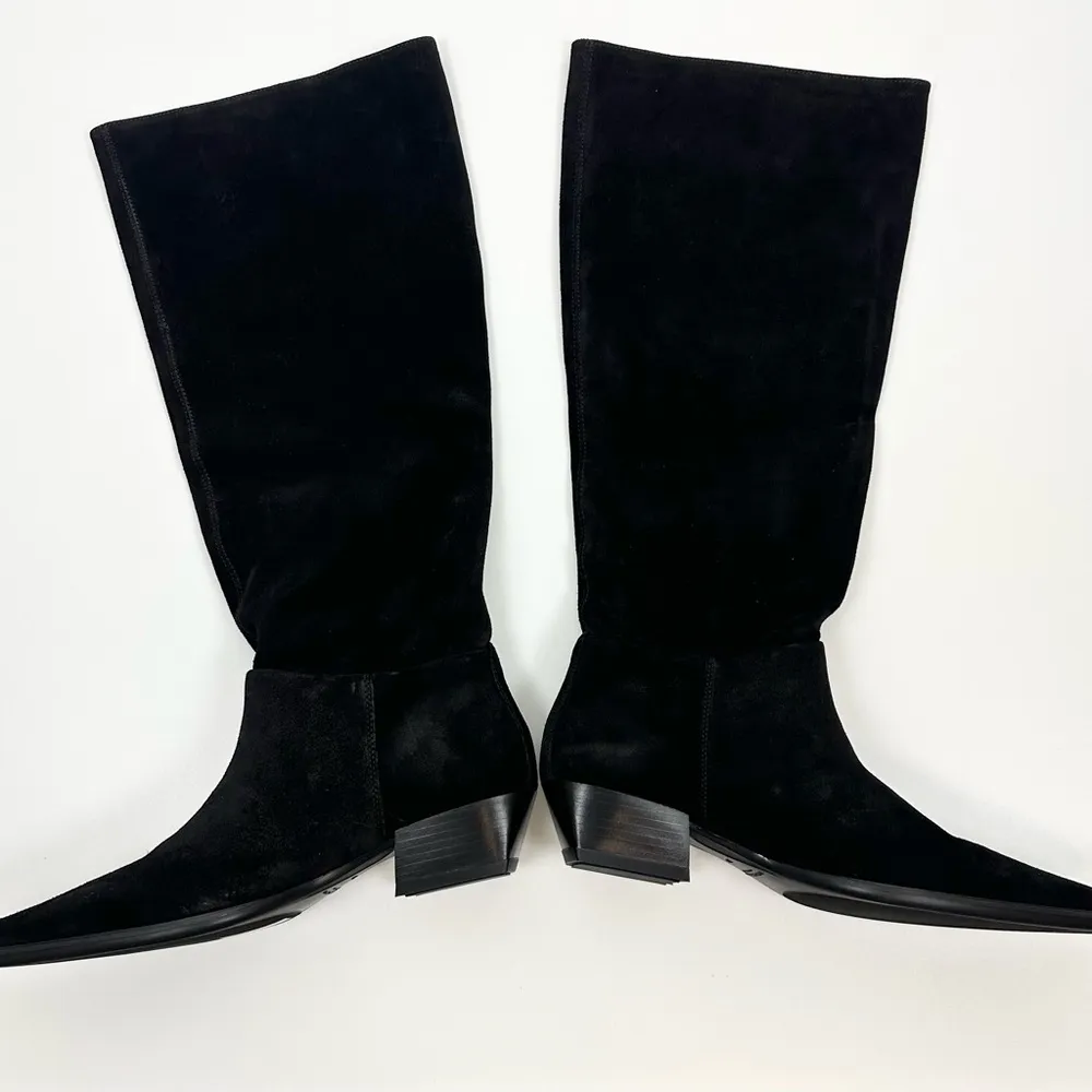 Vagabond  Black Heeled Boots with Kitten Heel - Image 6