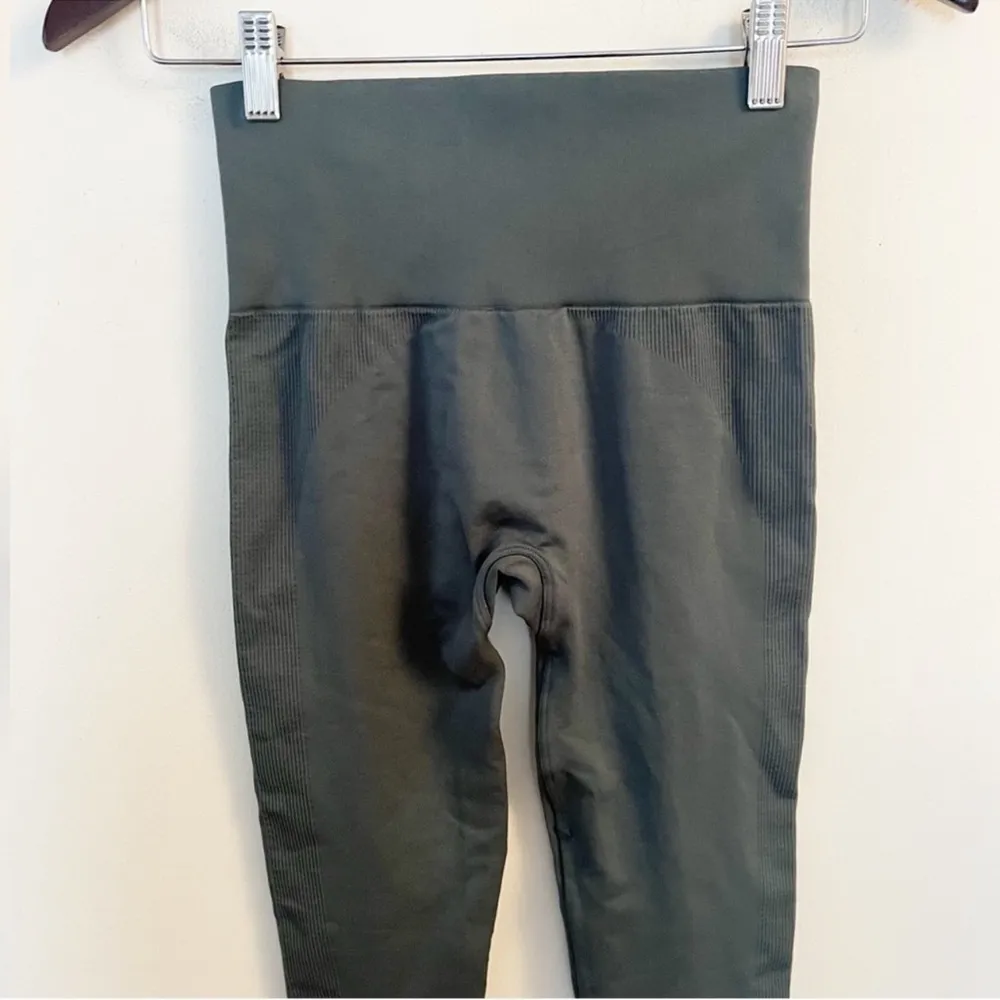 Set Active Leggings Womens Small Gray/Green Seamless Crop Ankle High Rise Ribbed - Image 6