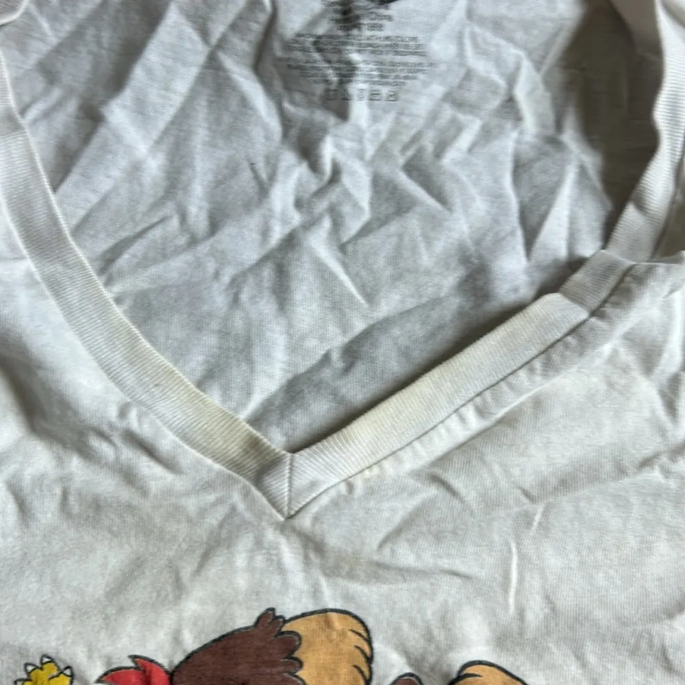 Super Mario v neck tshirt - Image 3