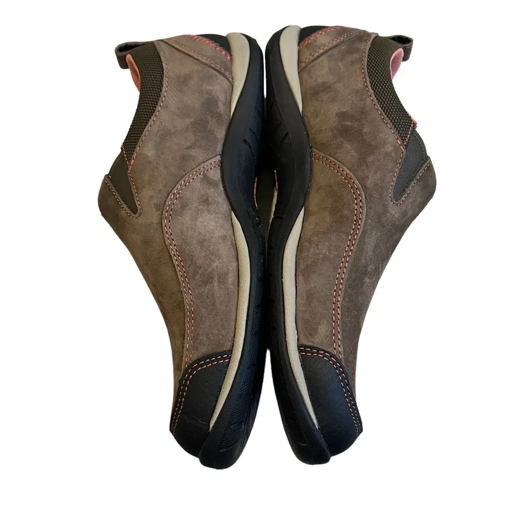 L.L.Bean  Split Toe Slip On Suede Mule - Image 6