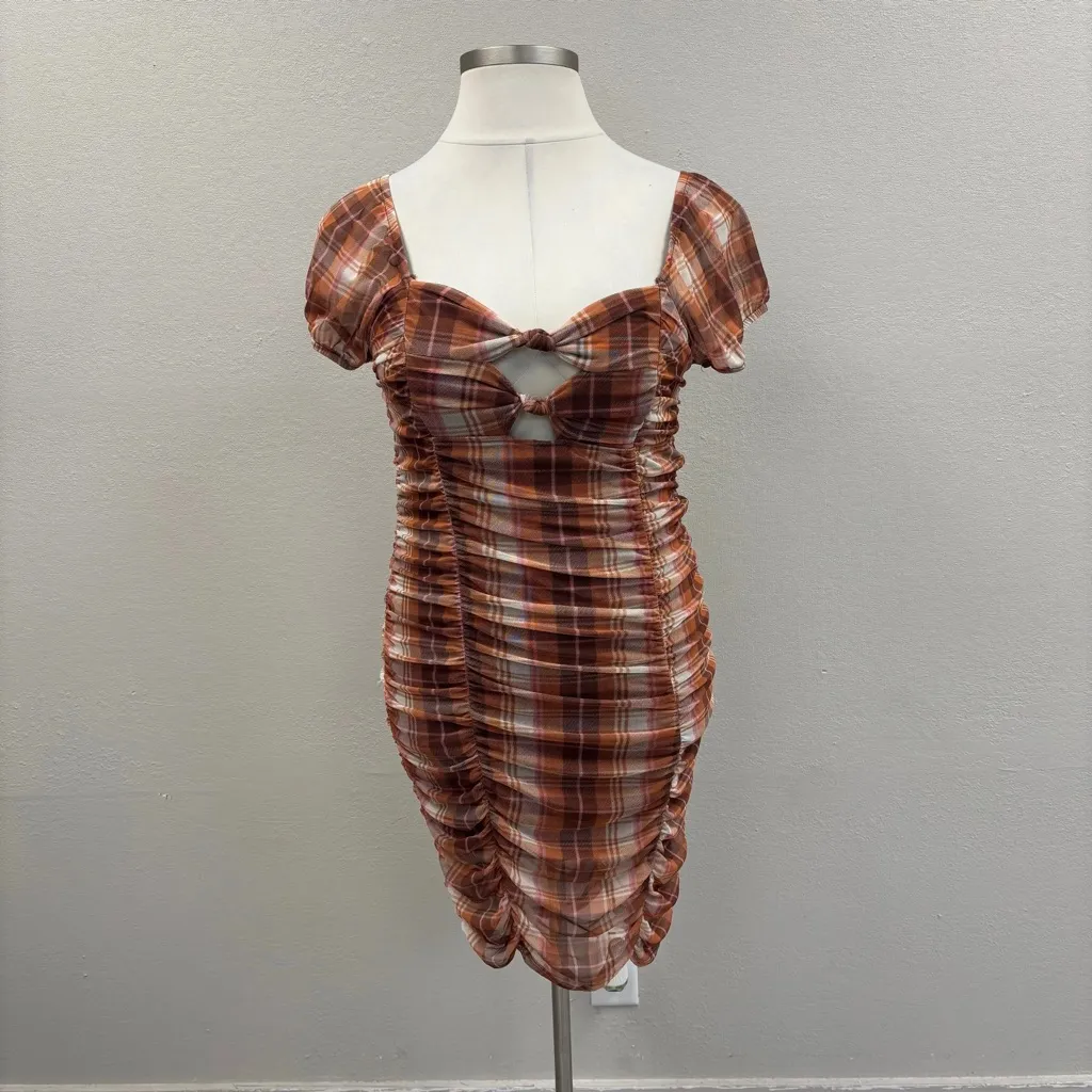 Madden NYC Ruched Plaid Dress - Image 5