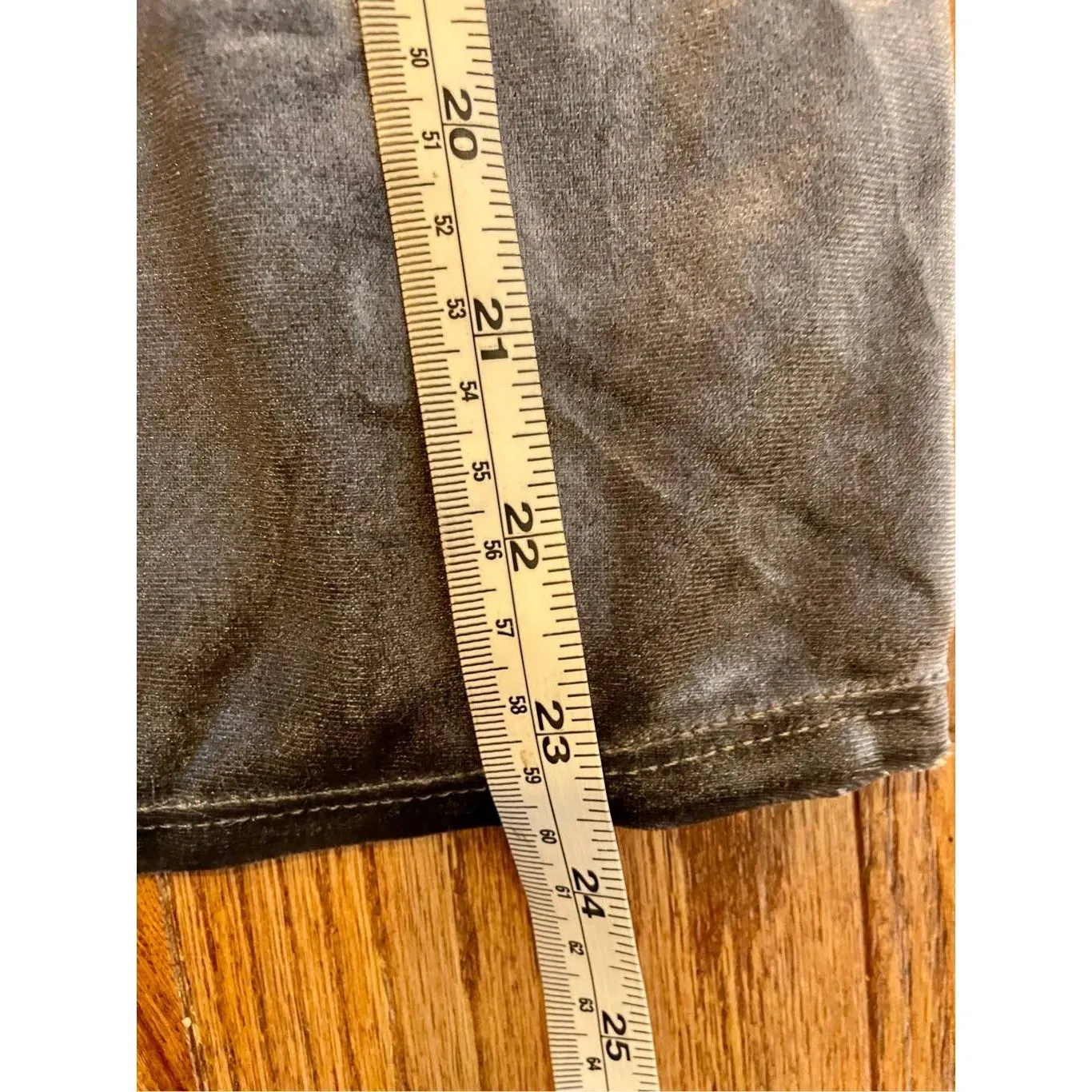 One clothing NWT velvet cold shoulder top medium - Image 9