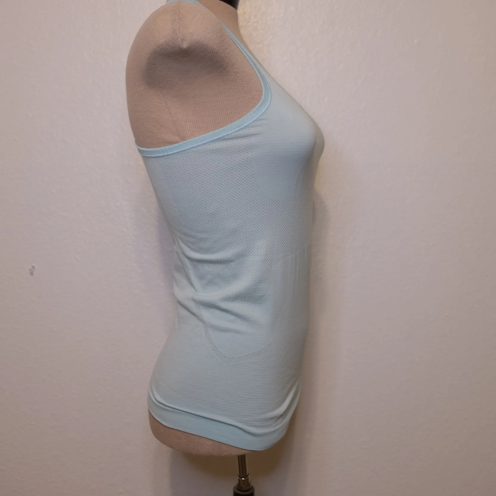 Lululemon Swiftly Tech Caspian Blue Size 4 - Image 4