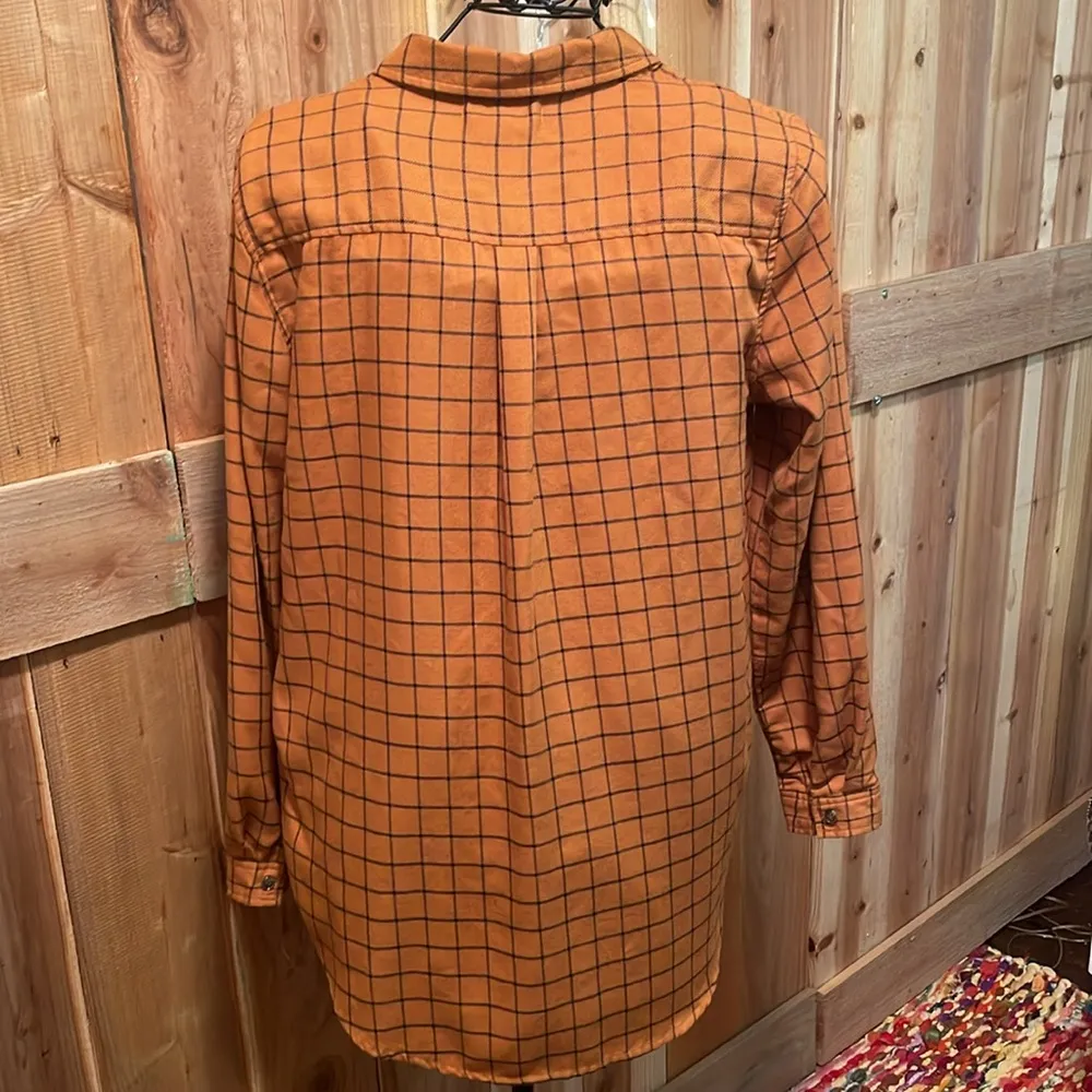 💐💐💐3 for 12$💐💐💐Pink Rose Plaid LS Button Up Shirt - Image 6