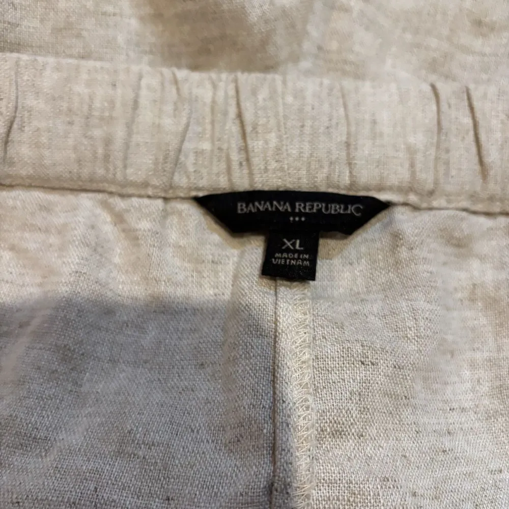 Banana Republic Linen Blend Women's‎ Shorts Beige Size XL Stretch Waist Pockets - Image 3