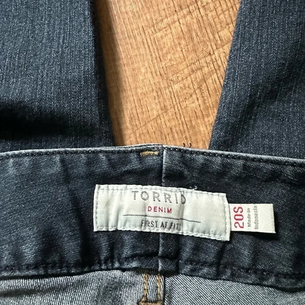 TORRID Dark Wash Jeggings - Image 3